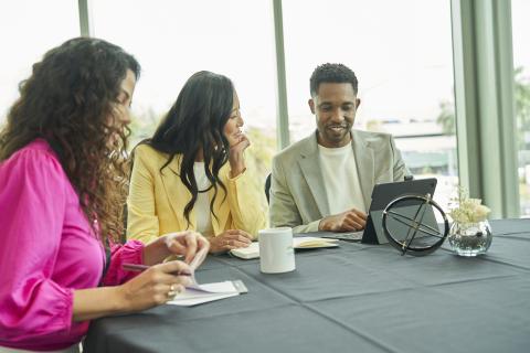 Technology-SHOT#6_SMALL_MEETING_ROOM_B_0117.jpg