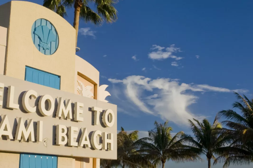 Welcome to Miami Beach Sign