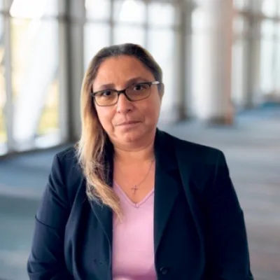 Headshot image of Valerie Velasquez