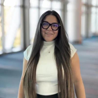 Headshot of Gabriella Llanos